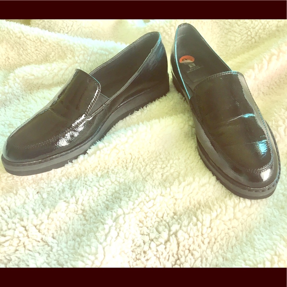 🔴CLEARANCE 🔴Mountain Loafers Black Patent 9.5